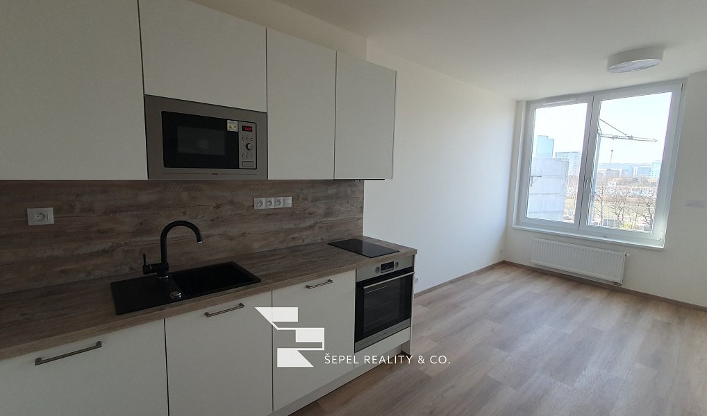 Pronájem bytu 1+kk 24 m², Brno – náhled fotky 7