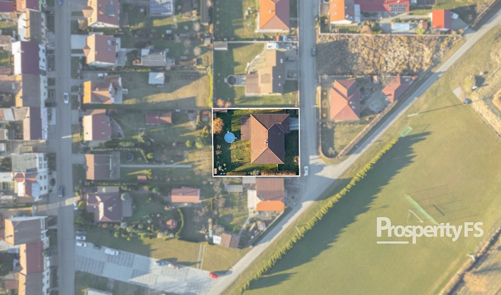 Prodej domu 169 m² s pozemkem 1 152 m², Lutopecny – náhled fotky 22