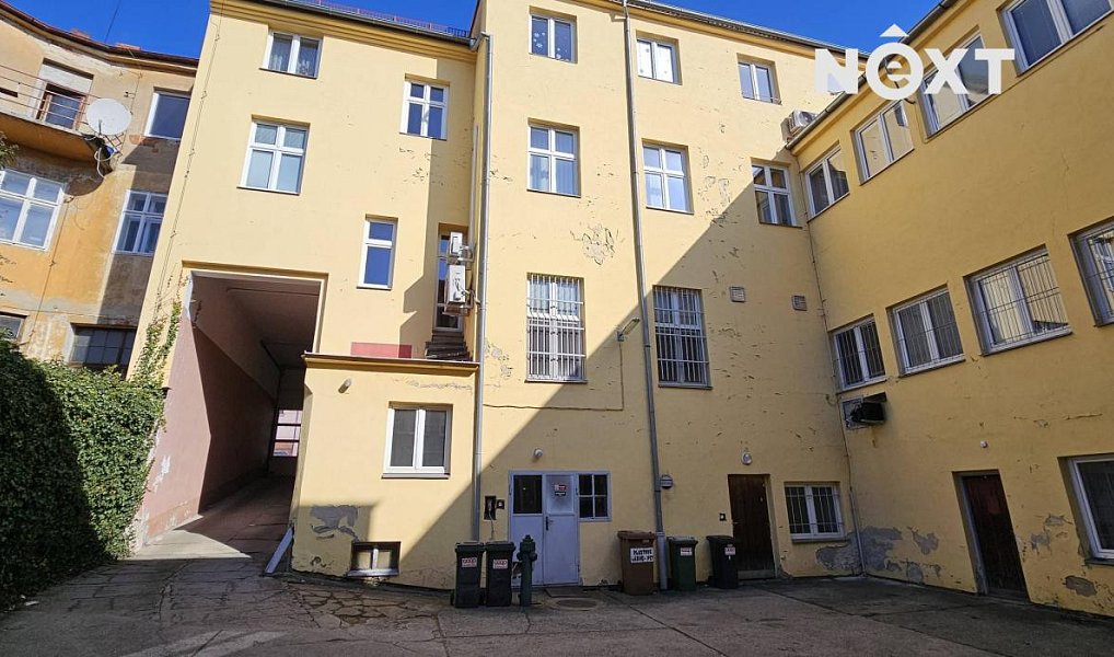 Pronájem obchodních prostor 2 000 m², Tábor – náhled fotky 2