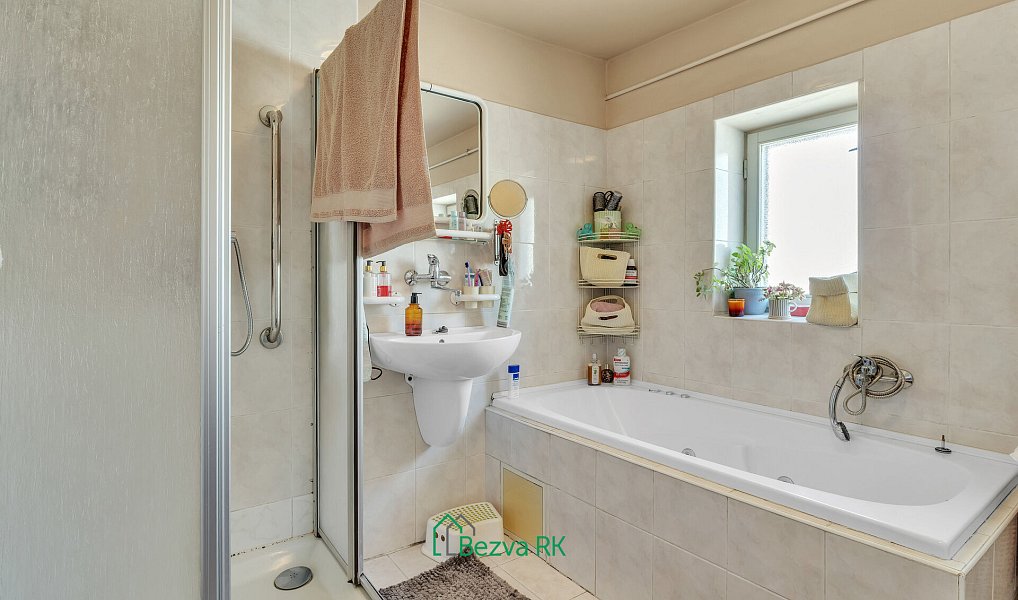 Prodej domu 224 m² s pozemkem 542 m², Beroun – náhled fotky 13