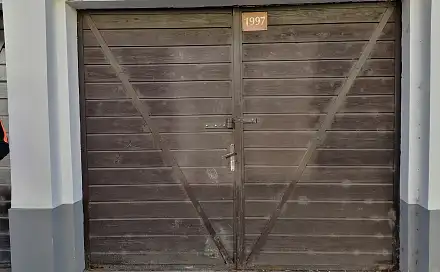 Garáž na osobní auto, Zádušní, Kladno