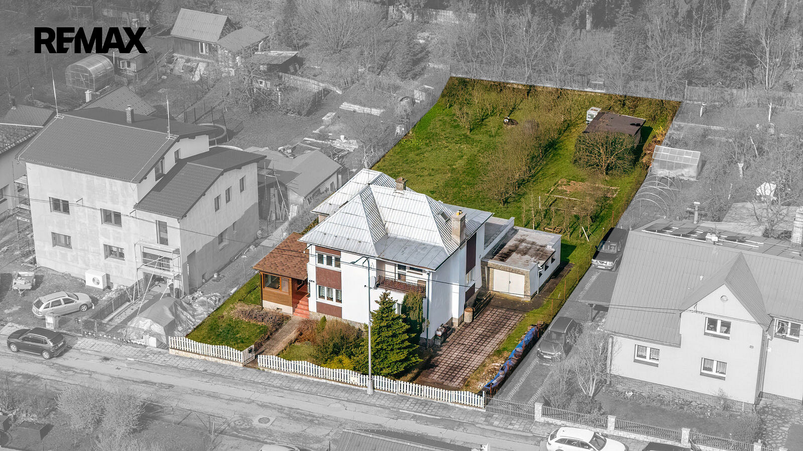 Prodej domu 116 m² s pozemkem 1 070 m² – fotografie 2