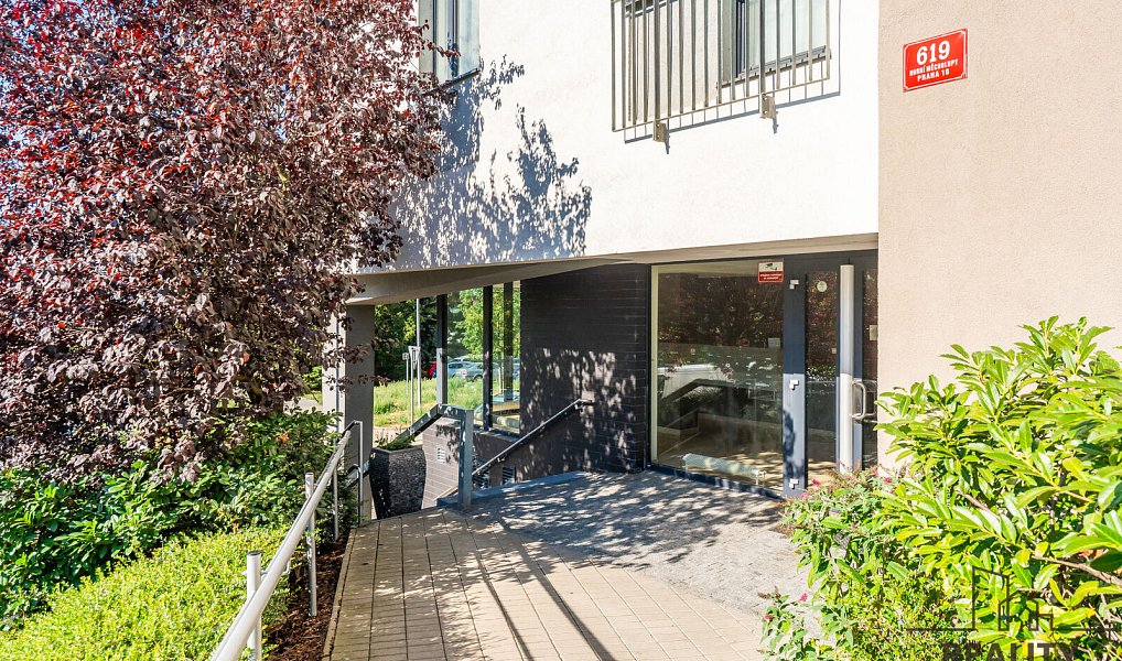 Prodej bytu 3+kk 80 m², Praha – náhled fotky 22