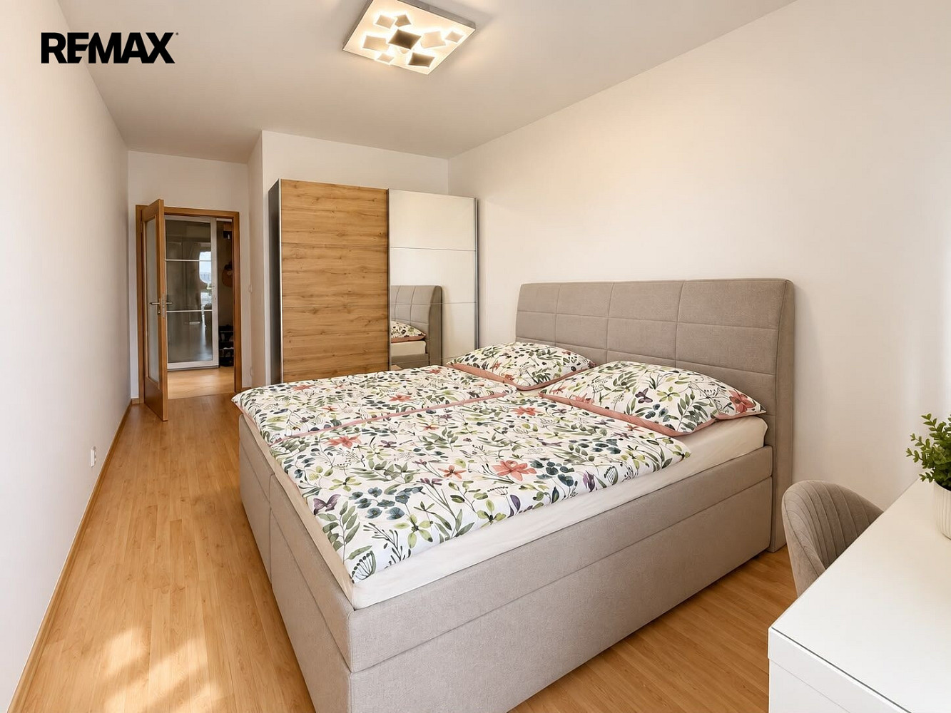Pronájem bytu 2+kk 63 m² – fotografie 2
