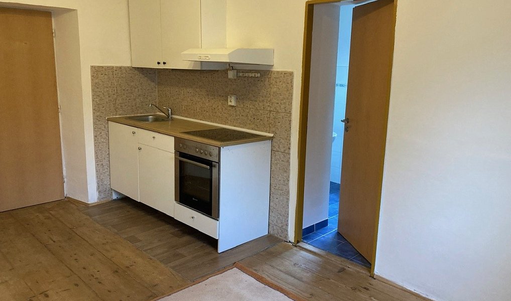 Prodej ubytovacího objektu 310 m², Varnsdorf – náhled fotky 14