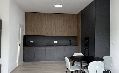 Pronájem bytu 2+kk 57 m², Chebská, Mariánské Lázně, okres Cheb