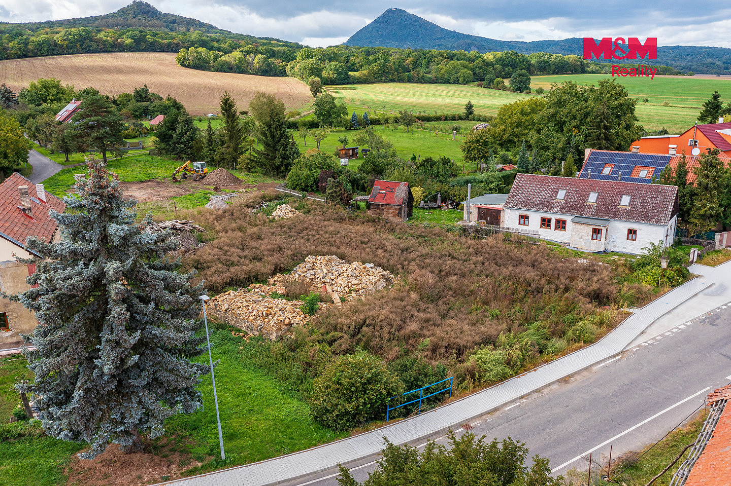 Prodej stavebního pozemku 607 m² – fotografie 5