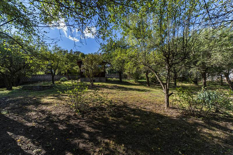Prodej stavebního pozemku 1 552 m²