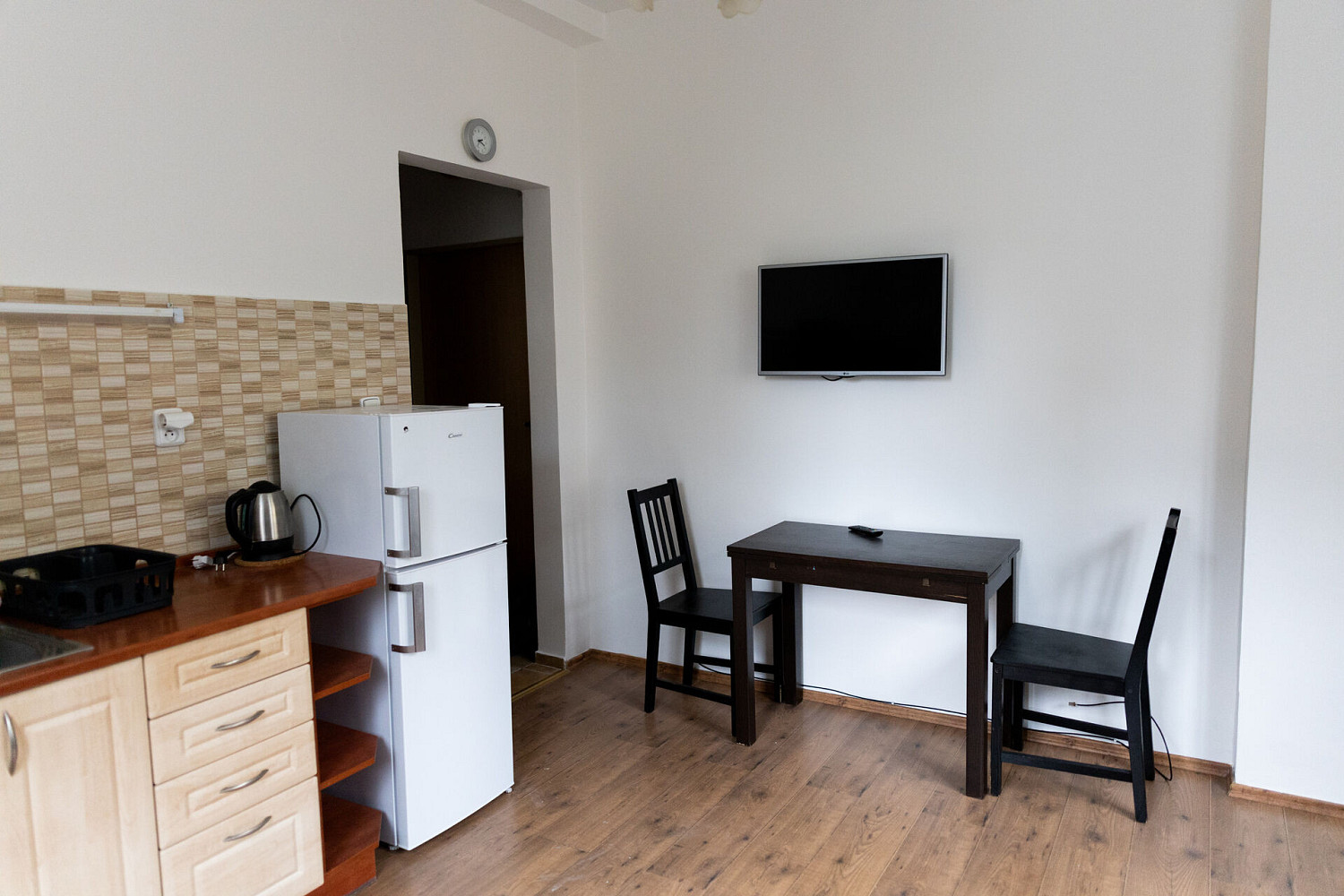 Pronájem bytu 1+kk 19 m² – fotografie 3