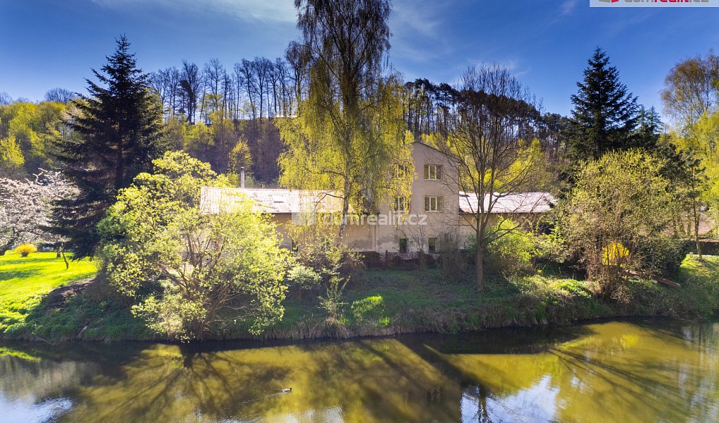 Prodej výrobních prostor 3 615 m², Bechyně – náhled fotky 9