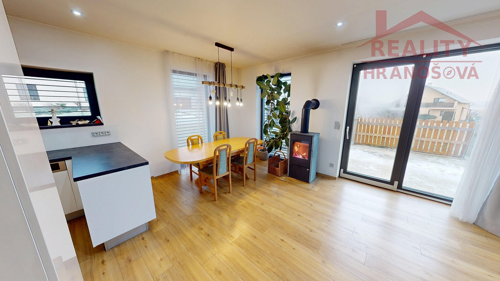 Prodej domu 140 m² s pozemkem 696 m² – fotografie 4