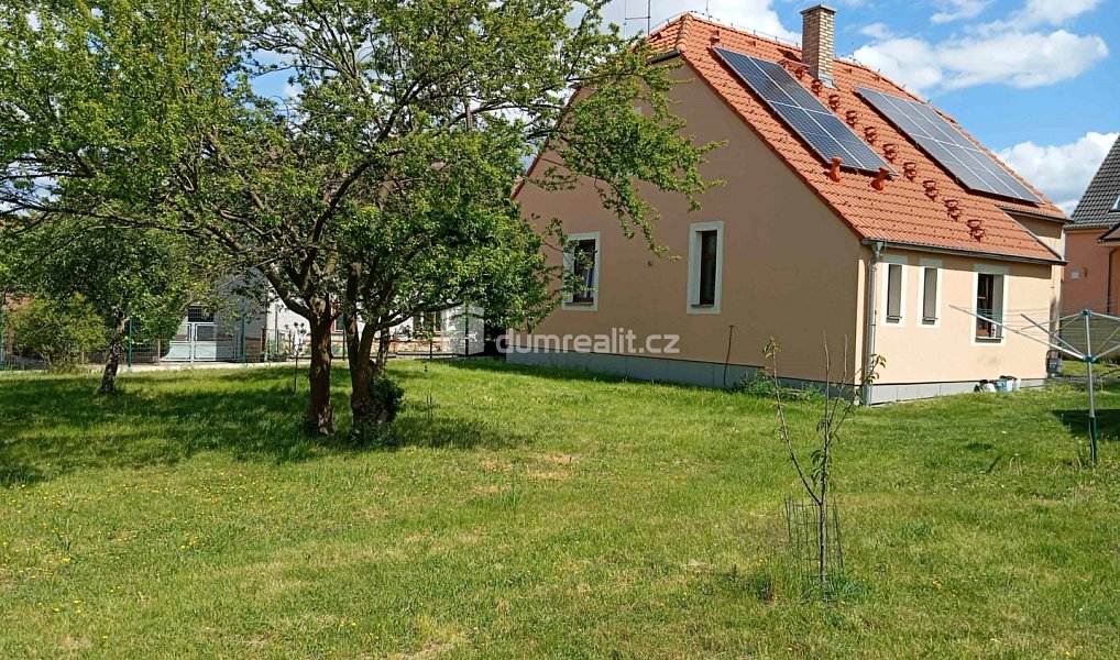 Prodej domu 60 m² s pozemkem 1 036 m², Oslov – náhled fotky 2
