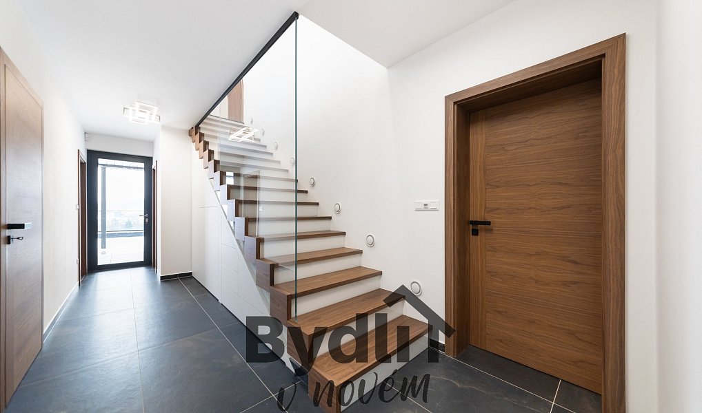 Prodej domu 192 m² s pozemkem 959 m², Zastávka – náhled fotky 6
