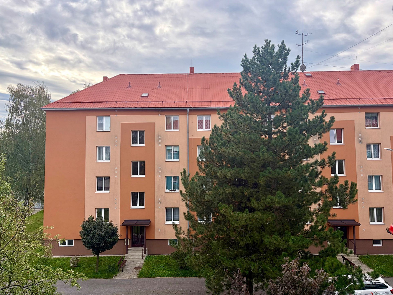 Pronájem bytu 2+1 50 m² – fotografie 3