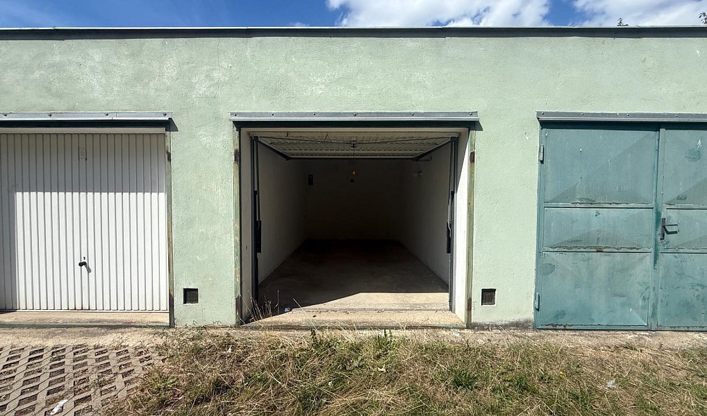 Pronájem bytu 3+1 80 m², Chomutov – náhled fotky 16