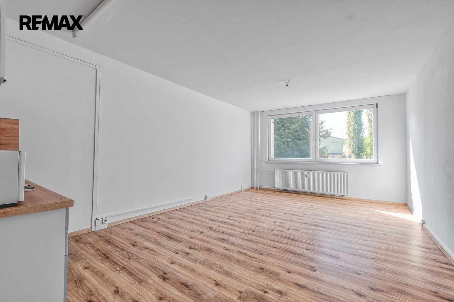 Pronájem bytu 1+kk 32 m² – fotografie 4