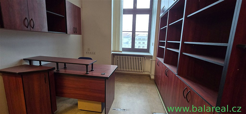 Pronájem komerčního objektu (jiného typu) 36 m² — photo 2