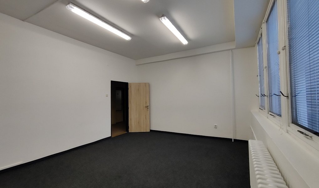 Pronájem kanceláře 25 m², Praha – náhled fotky 3