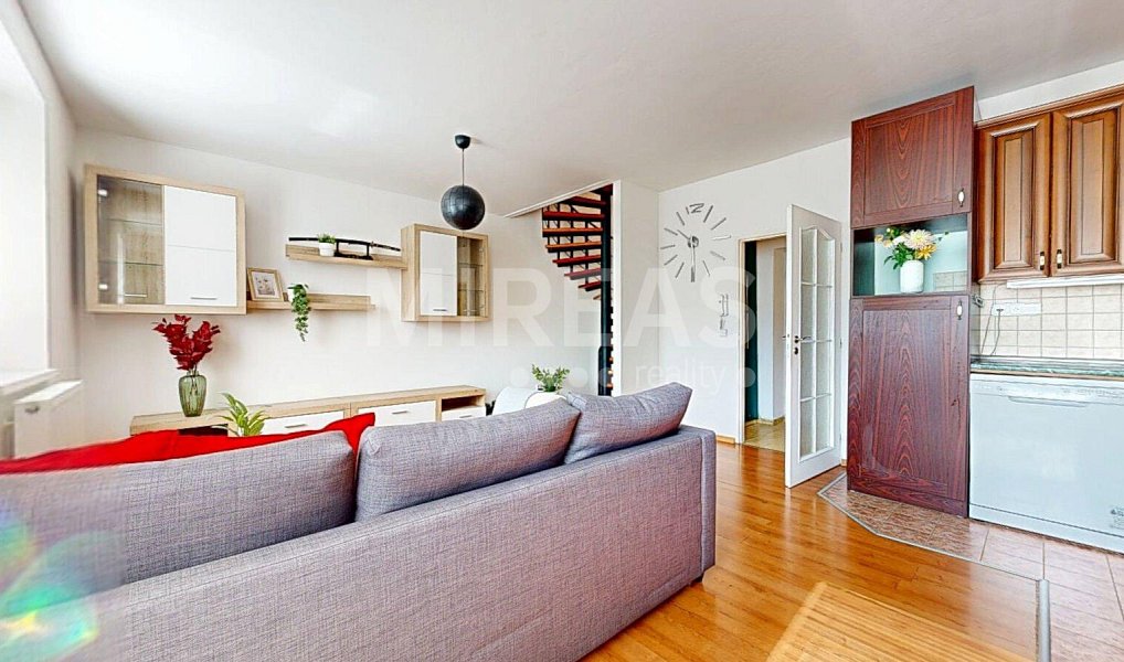 Prodej bytu 3+kk 67 m², Milovice – náhled fotky 4