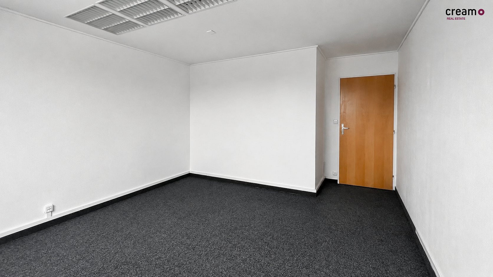 Pronájem kanceláře 17 m² – fotografie 4