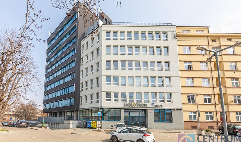 Pronájem kanceláře 584 m², Praha – náhled fotky 27