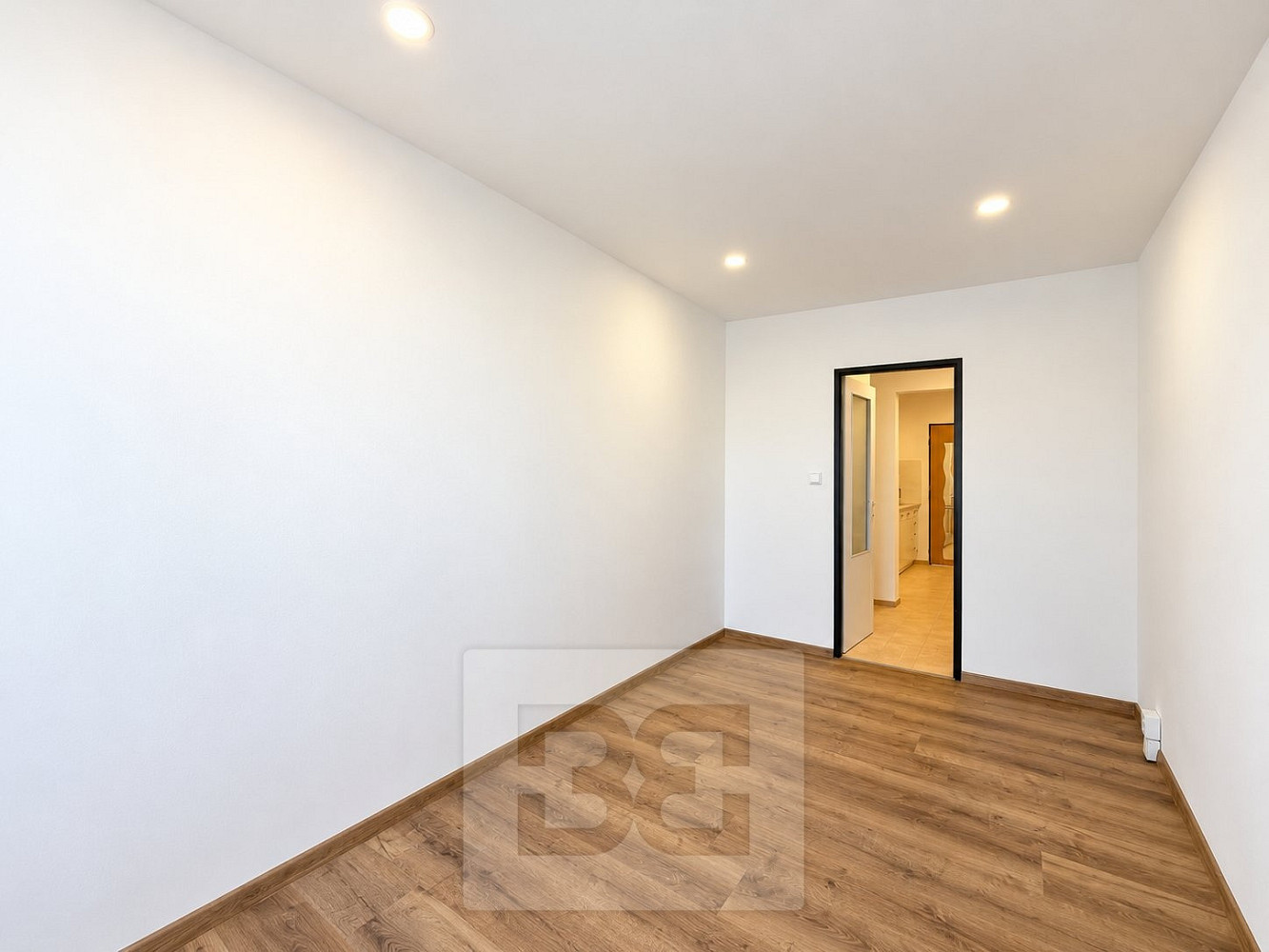 Pronájem bytu 2+1 49 m² – fotografie 4
