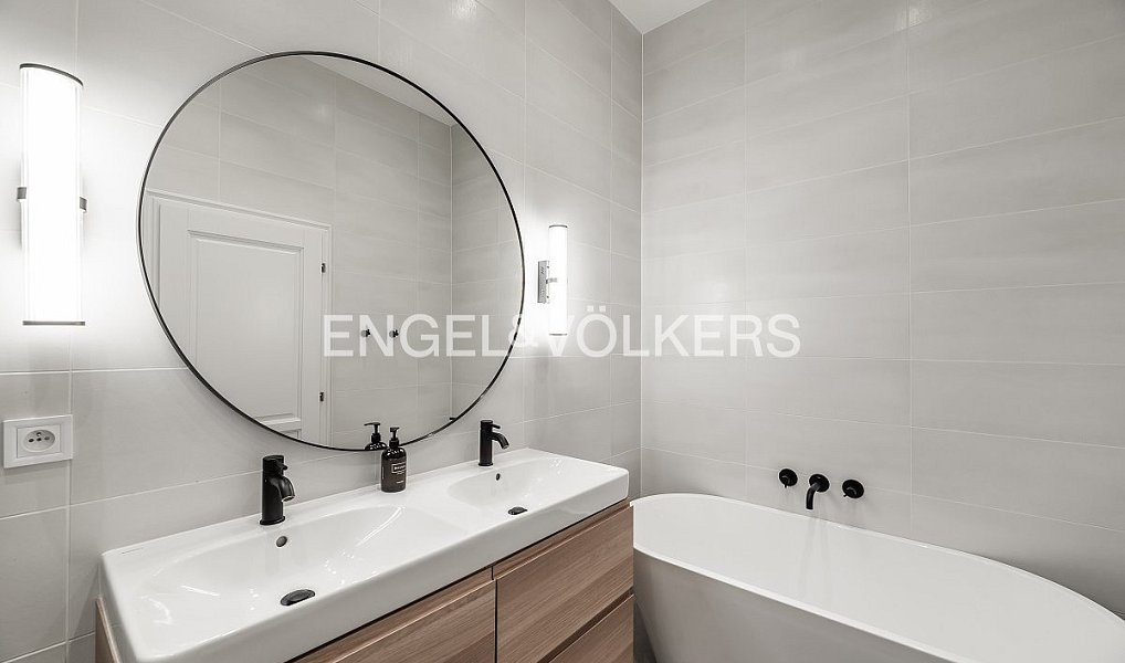 Prodej bytu 4+kk 108 m², Praha – náhled fotky 12