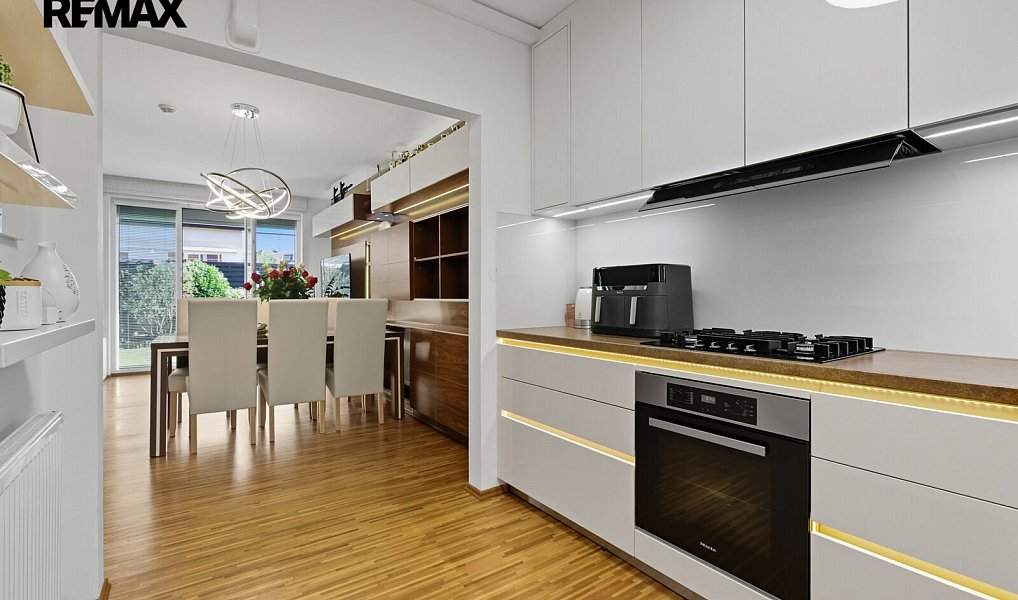 Prodej domu 126 m² s pozemkem 334 m², Praha – náhled fotky 11
