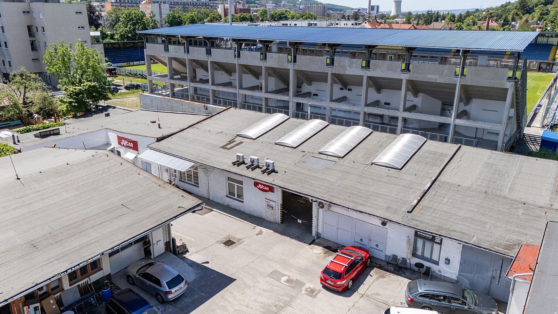Pronájem obchodních prostor 195 m²