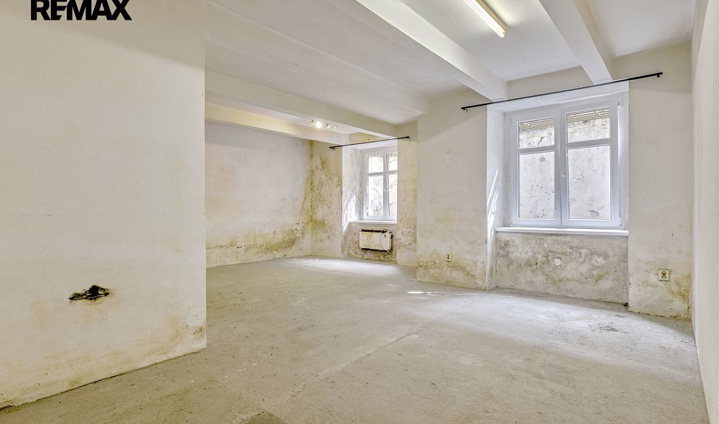 Prodej kanceláře 77 m², Praha – náhled fotky 3