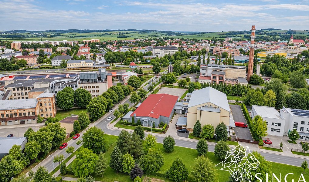 Prodej výrobních prostor 1 036 m², Holešov – náhled fotky 3