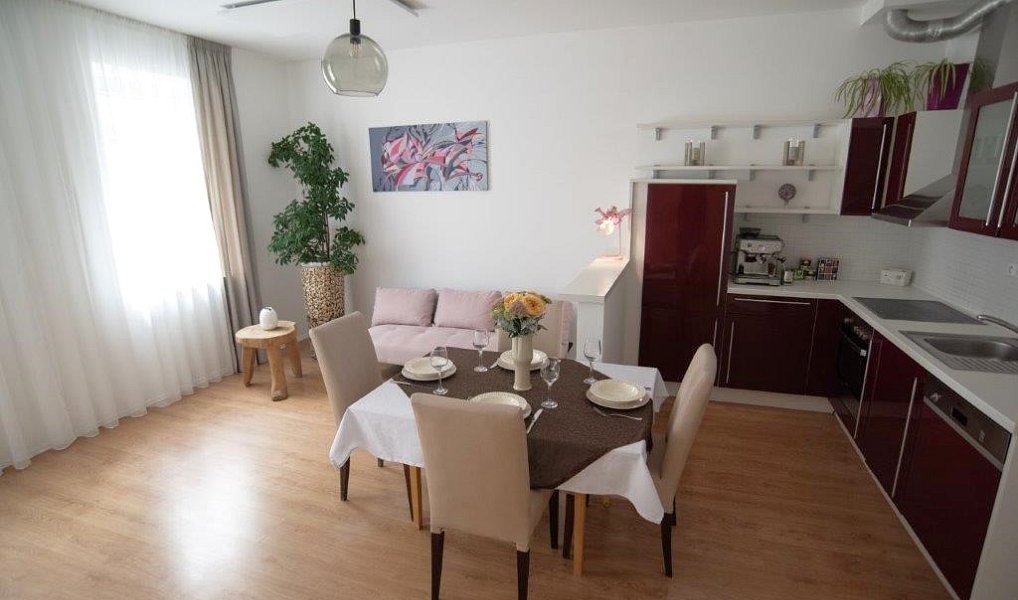 Prodej bytu 2+kk 63 m², Praha – náhled fotky 3