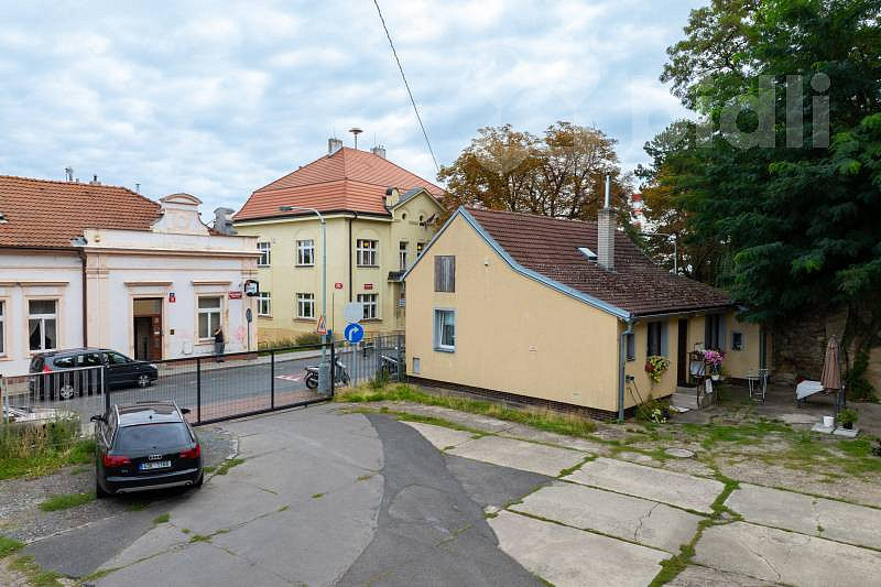 Pronájem komerčního objektu (jiného typu) 83 m² – fotografie 2