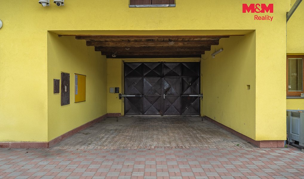 Prodej nájemního domu, činžáku 732 m², Černčice – náhled fotky 14