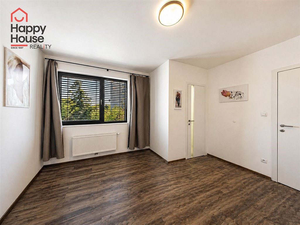 Pronájem bytu 3+kk 112 m² — photo 5
