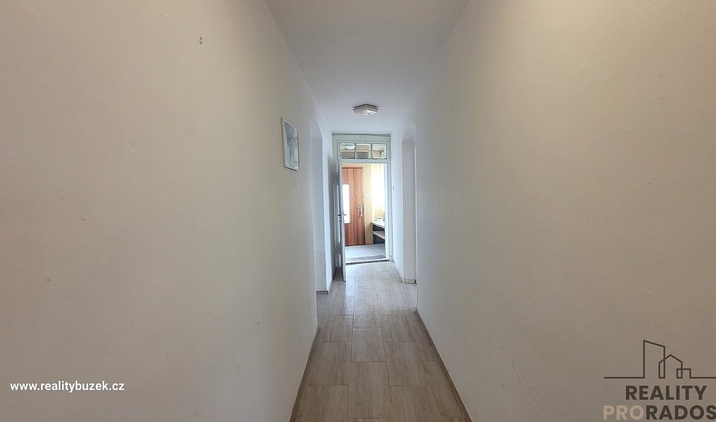 Prodej domu 110 m² s pozemkem 1 653 m², Cholina – náhled fotky 16