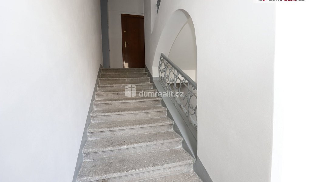 Prodej bytu 2+1 110 m², Karlovy Vary – náhled fotky 19