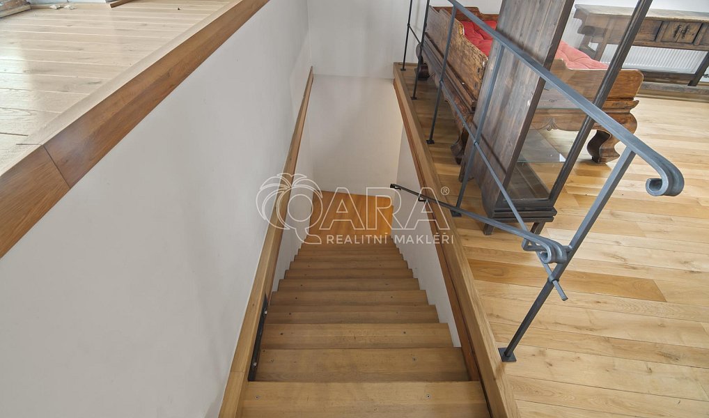 Prodej domu 470 m² s pozemkem 277 m², Praha – náhled fotky 11