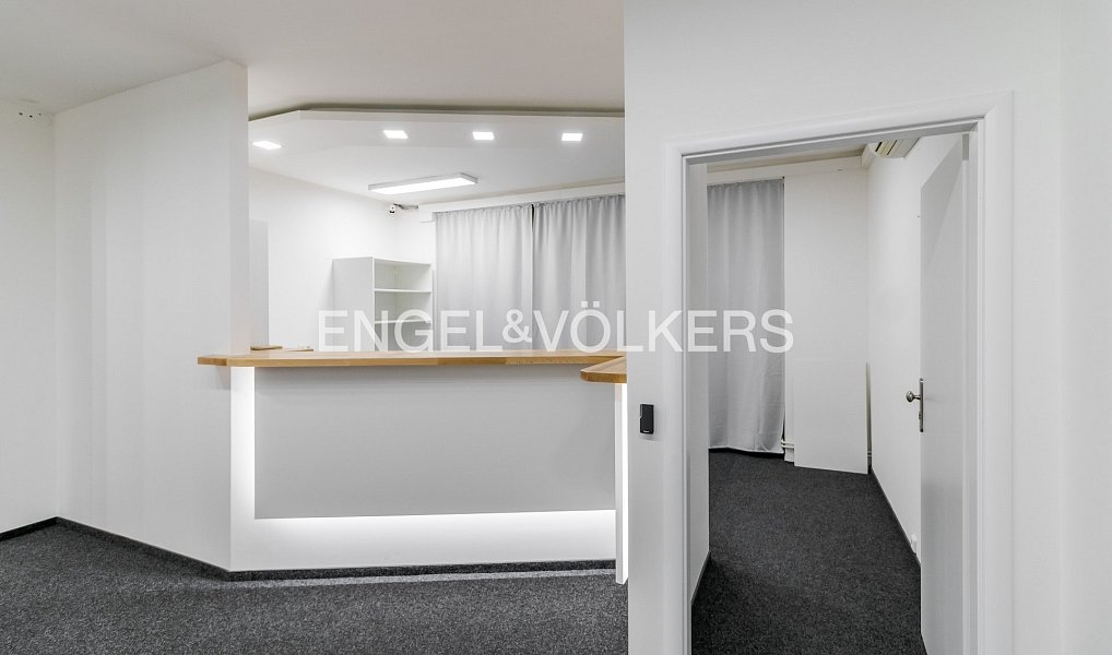 Pronájem kanceláře 175 m², Praha – náhled fotky 4
