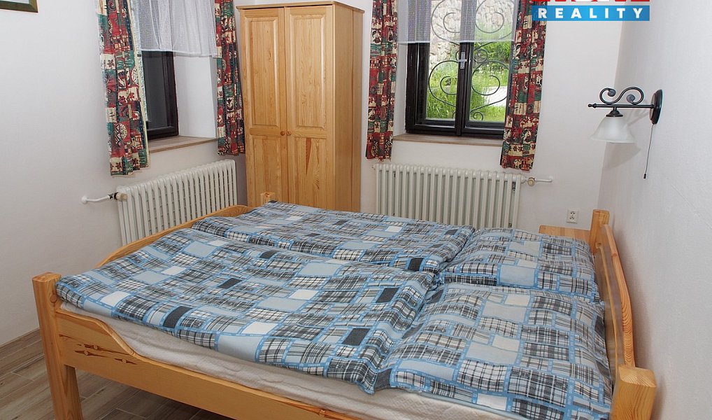Prodej domu 217 m² s pozemkem 2 450 m², Benešov nad Černou – náhled fotky 7
