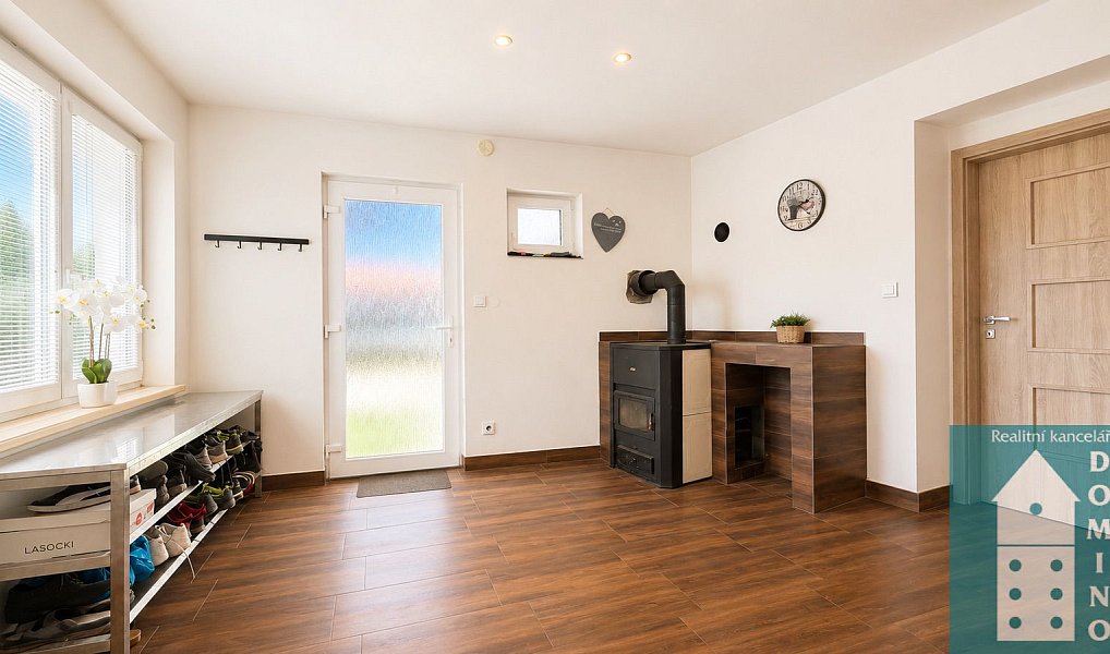 Prodej domu 241 m² s pozemkem 341 m², Halenkovice – náhled fotky 31