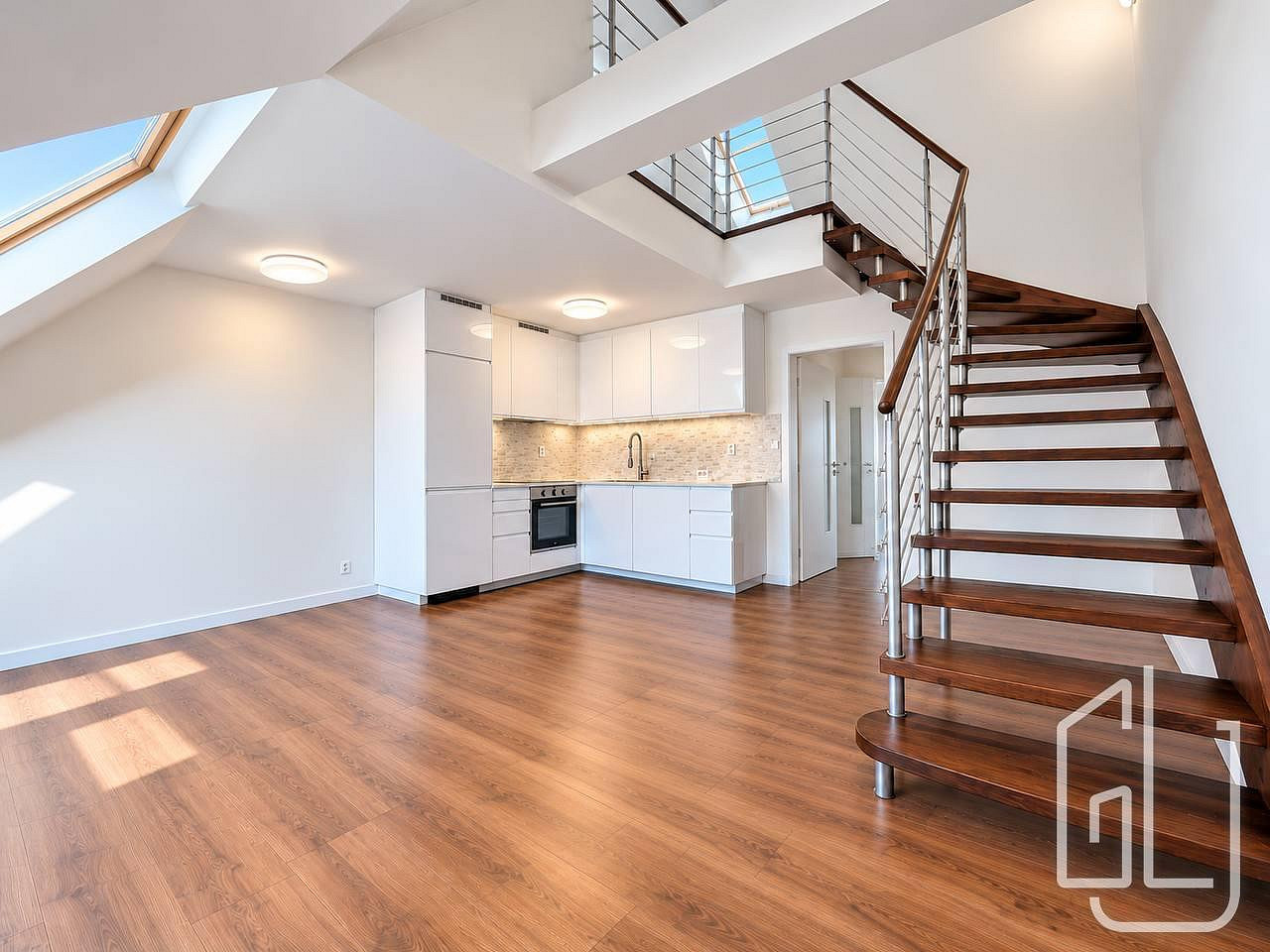 Pronájem bytu 3+kk 76 m²