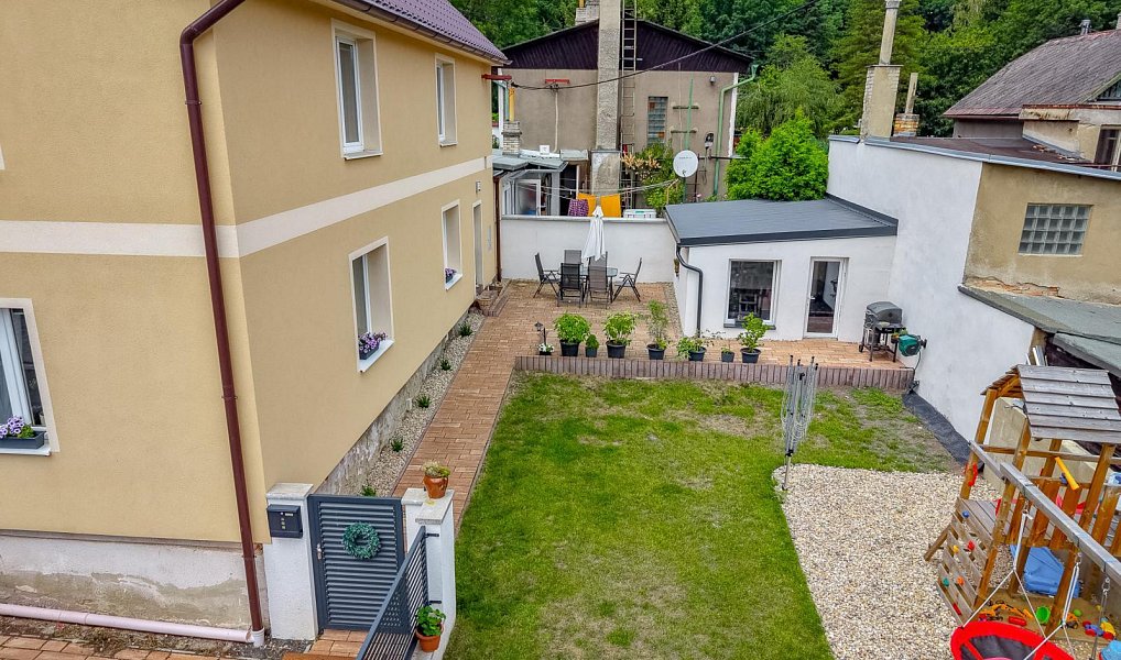 Prodej domu 105 m² s pozemkem 253 m², Dubí – náhled fotky 30