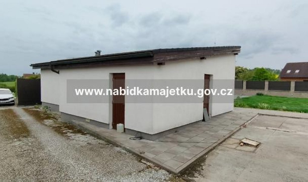 Prodej domu 767 m² s pozemkem 2 143 m², Drahňovice – náhled fotky 2