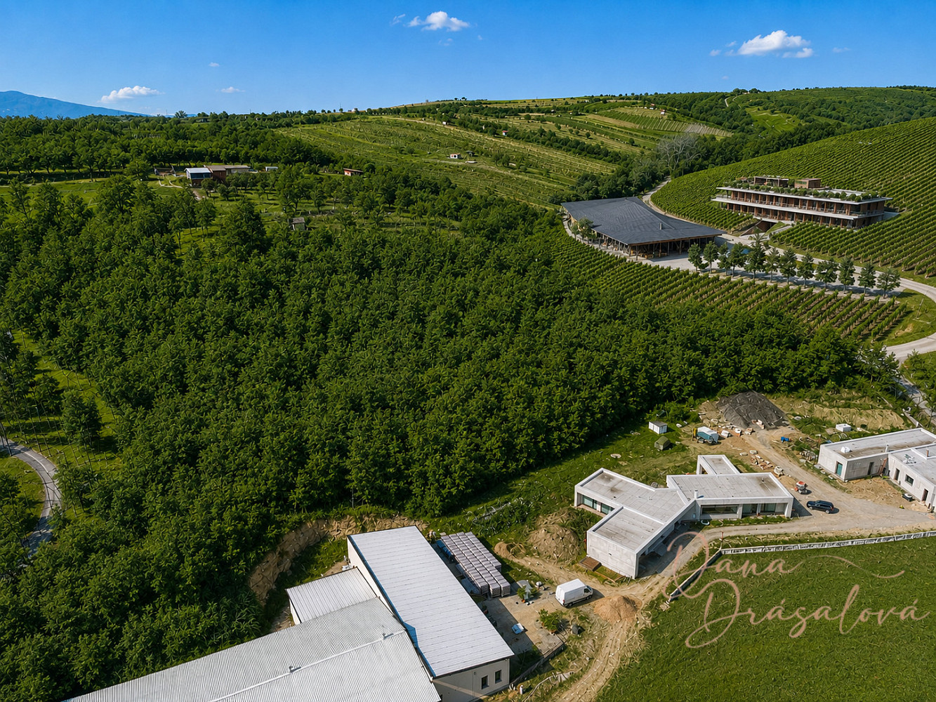 Prodej komerčního pozemku 7 238 m²