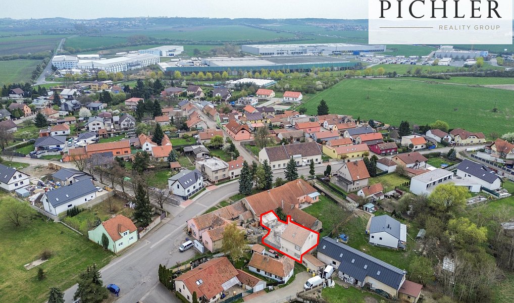 Prodej domu 171 m² s pozemkem 226 m², Úžice – náhled fotky 43
