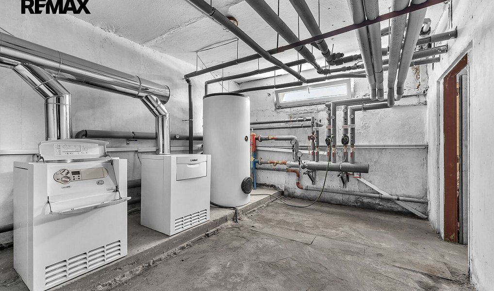 Prodej nájemního domu, činžáku 642 m², Libáň – náhled fotky 24