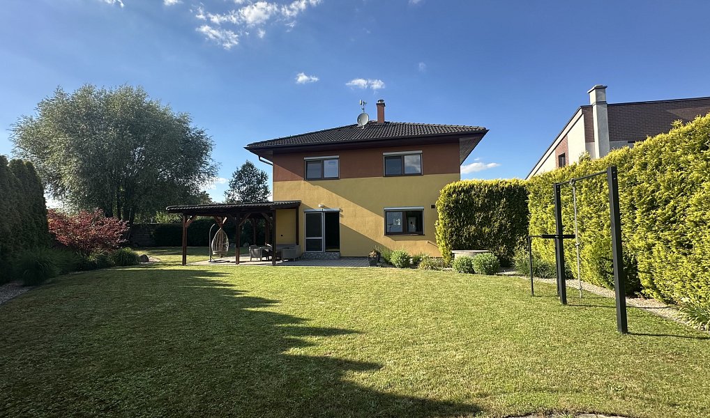 Prodej domu 249 m² s pozemkem 759 m², Borek – náhled fotky 2