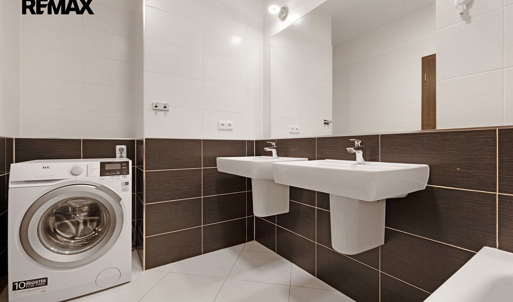 Prodej bytu 4+kk 107 m², Praha – náhled fotky 15