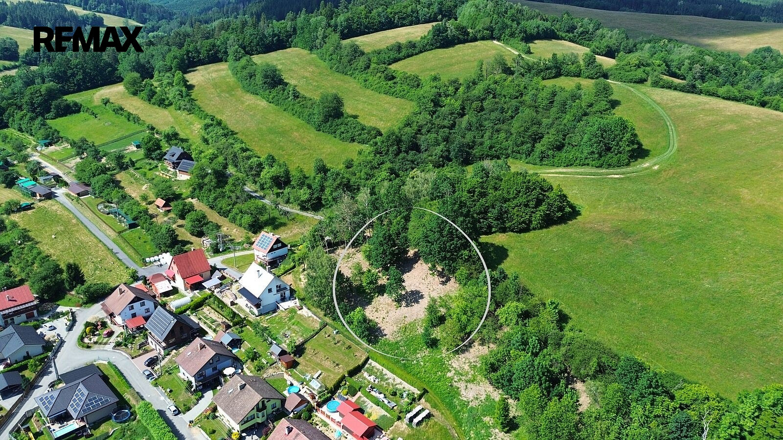 Prodej stavebního pozemku 1 781 m² – fotografie 2